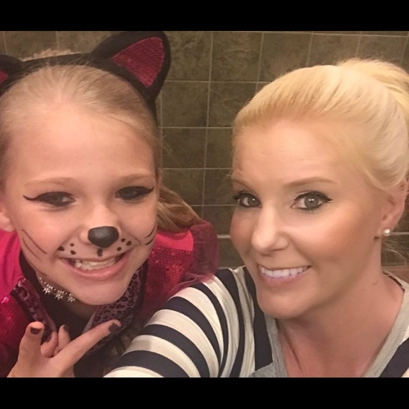 Meet your Posher, Crystal - Picture 4 of 4